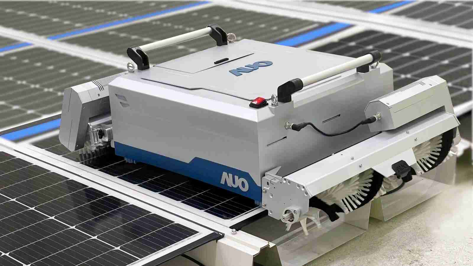 NG大舞台致力EPC场域技术升级，，导入清洁机器人搭配传感器与AI数据分析，，大幅减少维运成本